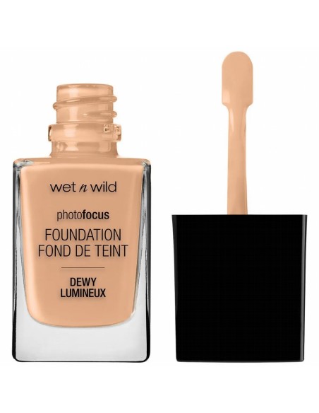 WNW PHOTO FOCUS FOUNDATION DEWY CLASSIC BEIGE