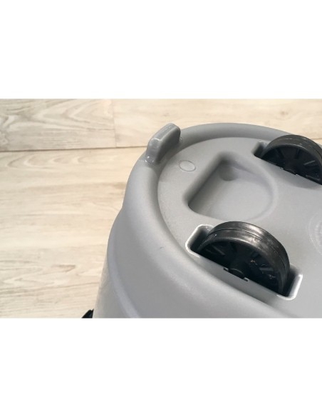 CUBO ESCURRIDOR KOZZI CON RUEDAS 15 LITROS