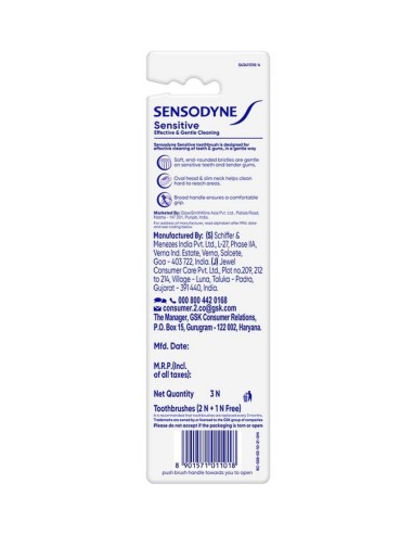 Pack de 3 cepillos Sensodyne Sensitive: limpieza eficaz y delicada en dientes y encías.