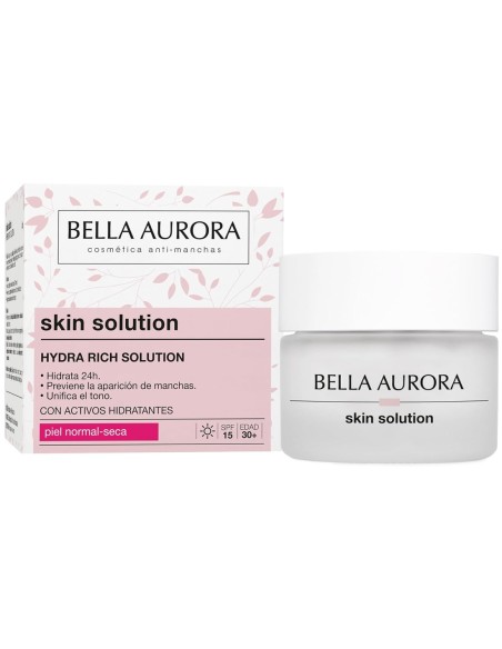 Crema con activos hidratantes 24h y protección SPF 15.