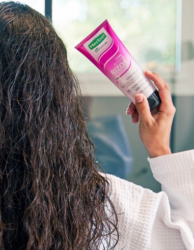 Gel activador de rizos Herbal Bionature.