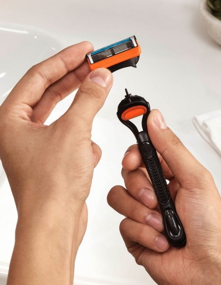 Pack de 4 recambios Gillette Fusion5 para un afeitado suave y duradero Pack de 4 recambios Gillette Fusion5 para un afeitado suave y duradero