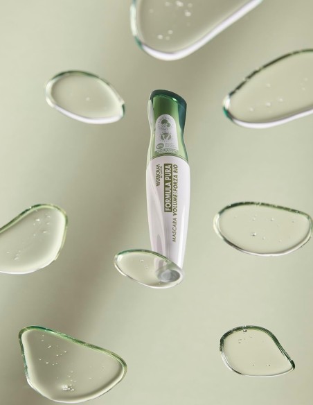 Fórmula Pura Volume Bio Brown: máscara marrón suave con ingredientes naturales.