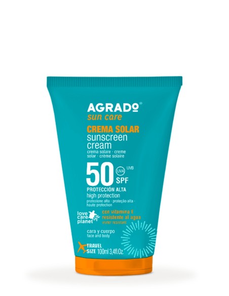Crema solar AGRADO SPF50 100 ml con Vitamina E y protección resistente al agua.