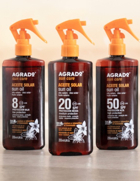 Aceite solar AGRADO SPF20 en spray, protección media y acabado invisible, 200 ml.