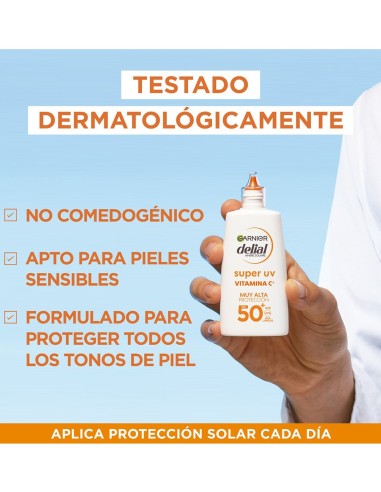 Protector solar facial Delial SPF50+ antimanchas, textura fluida y ligera