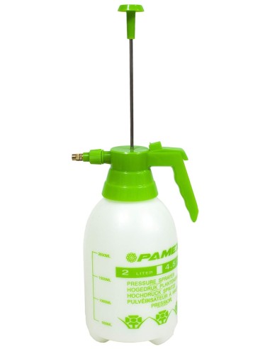 Pulverizador manual de 2 litros con boquilla regulable.
