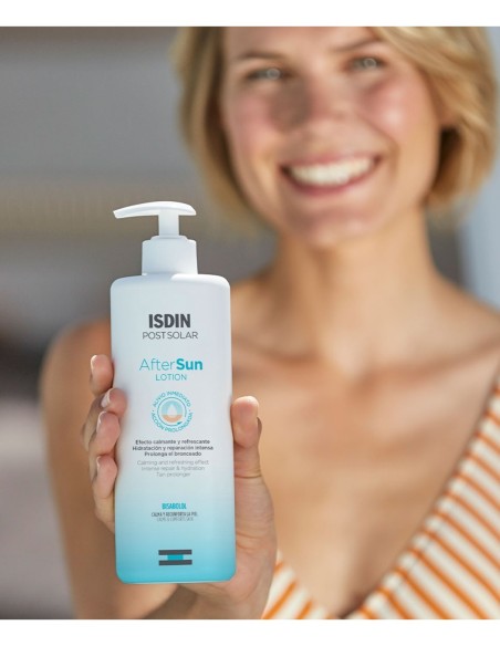 After Sun ISDIN para calmar e hidratar la piel post-solar.