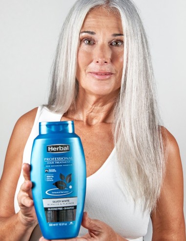 Champú matizador Herbal Silver White 500 ml sin siliconas con flor de aciano