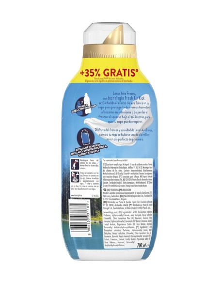 Botella de Lenor líquido, 36 más 14 dosis, suavidad y frescor.