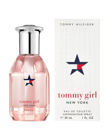 Frasco de Tommy Girl New York con líquido rosa y tapón plateado