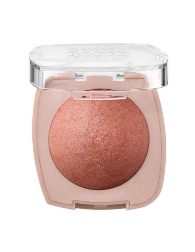 Acabado bronceado luminoso efecto blush lighter.