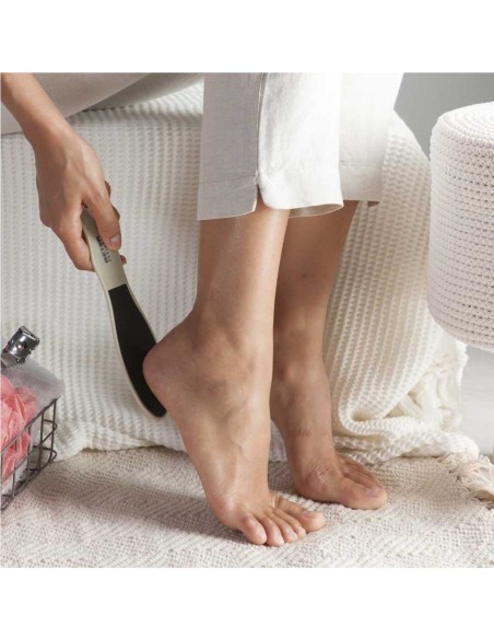 Raspador de pies ergonómico para eliminar callosidades