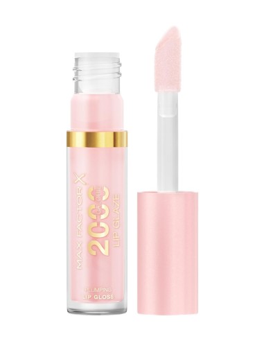 Brillo de labios voluminizador en tono rosa translúcido con su aplicador maxi expuesto sobre fondo blanco