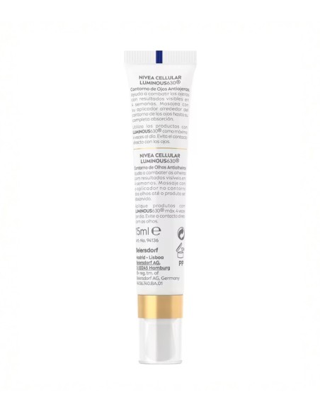 Reverso de un tubo de crema para contorno de ojos Nivea Cellular Luminous630 con especificaciones en español y portugués.